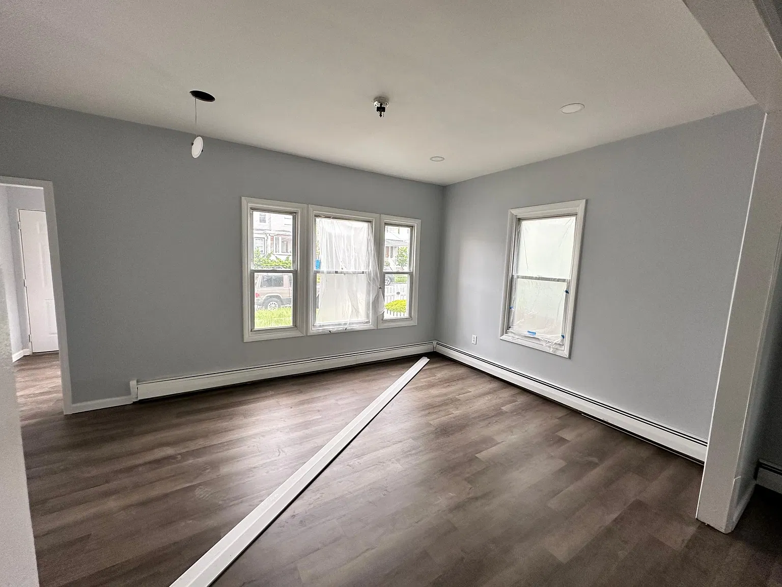3 bed, 1100 sqft, $2,295 — Photo 4