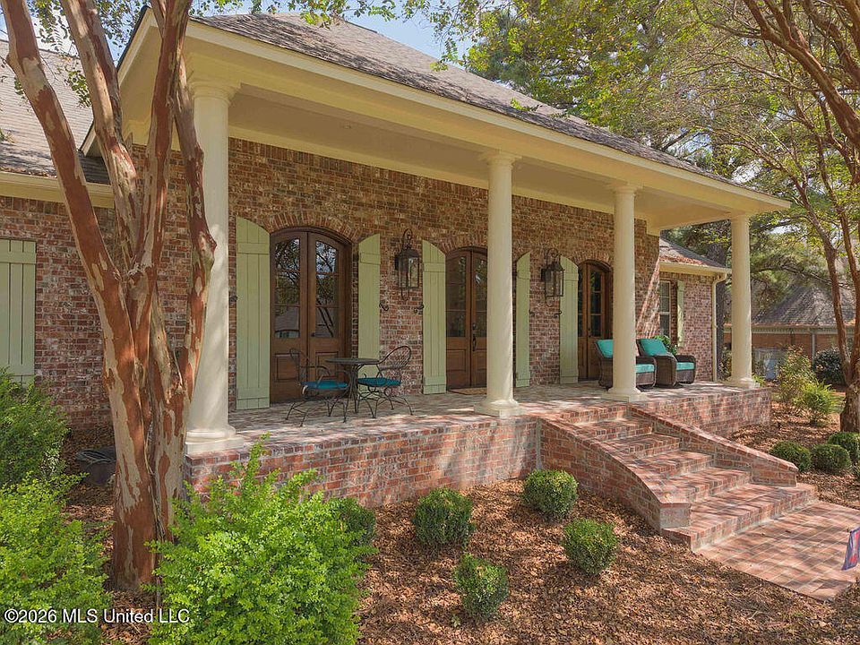 1st image of 255 Forest Lake Dr