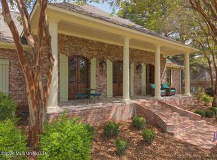 255 Forest Lake Dr, Madison, MS 39110