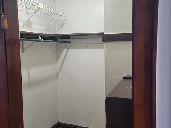 4th image of 1415 Riverside Dr APT 15
