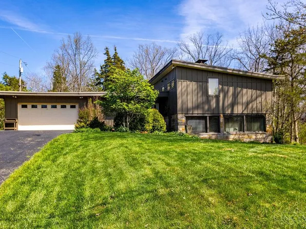 110 Springwood Dr, Oxford, OH 45056