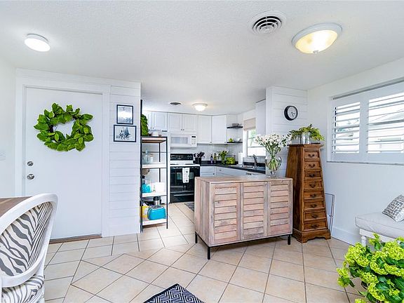 5th image of 1961 Louisiana Ave #1961