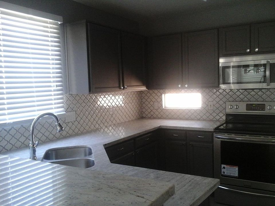 2nd image of 11246 W Roma Ave
