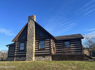 5154 N Wildwood Rd, Maryville, TN 37804