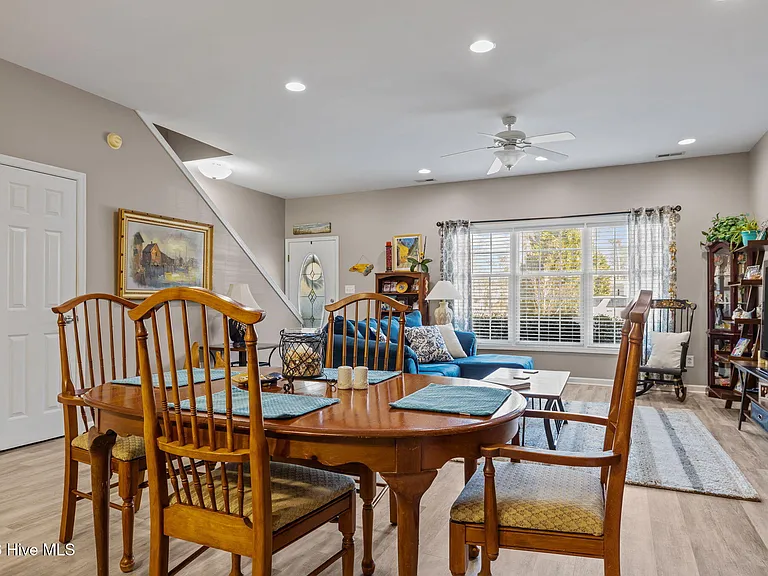 101 Ole Field Cir #C — Photo 7