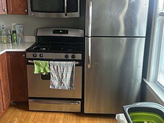 2nd image of 85 Stoughton St APT 4