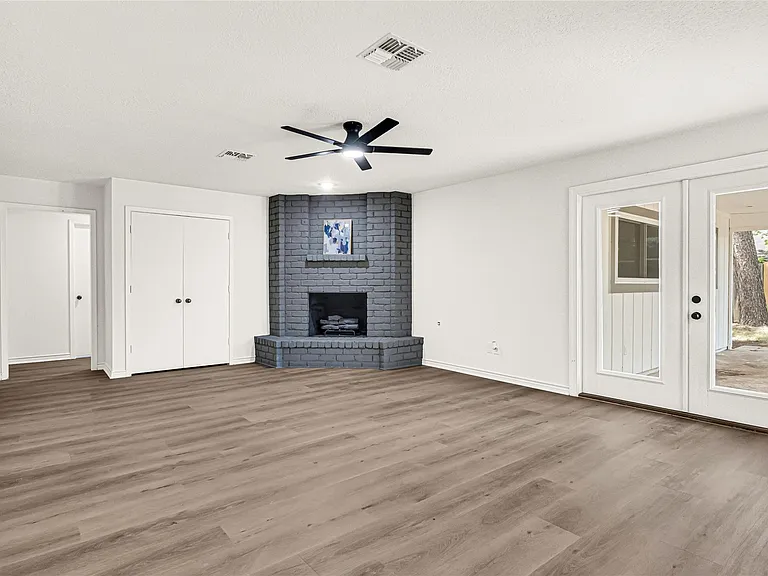 15722 Pagehurst Dr — Photo 9