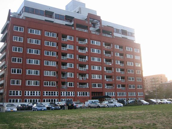 2nd image of 80 Bay Street Lndg APT 1G
