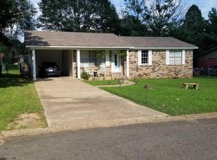 1423 Nottingham St, Malvern, AR 72104