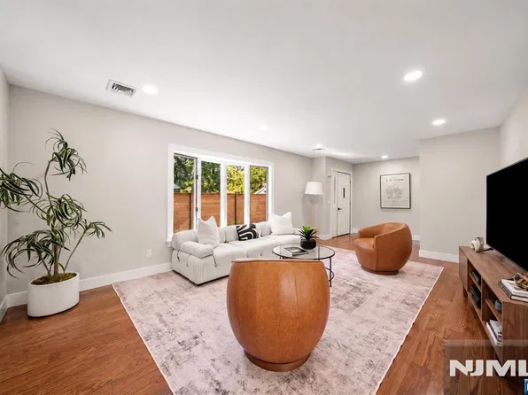 128 Grove Street, Mahwah, NJ 07430