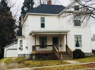 1019 E Maple Ave, Adrian, MI 49221