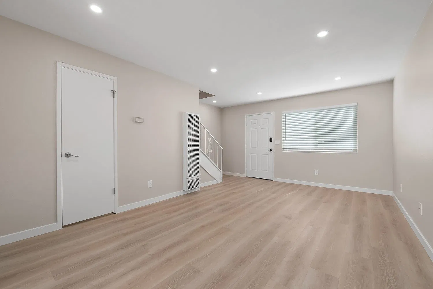 2 bed, 1.5 bath, 950 sqft, $2,850 — Photo 4