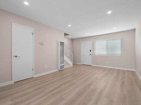 4th image of 1345 Farroll Rd APT A