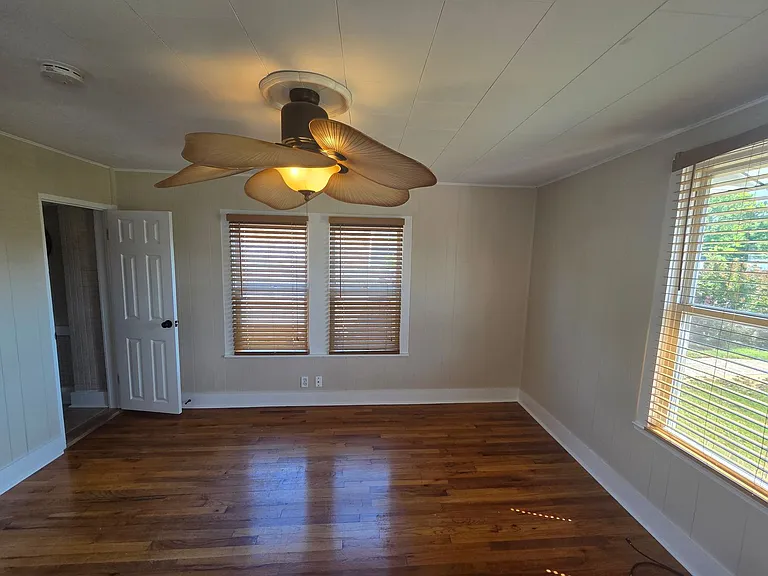 1525 Oak Ave — Photo 18