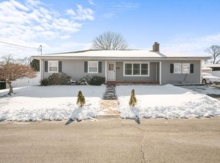 75 Clearview Ave, Somerset, MA 02726