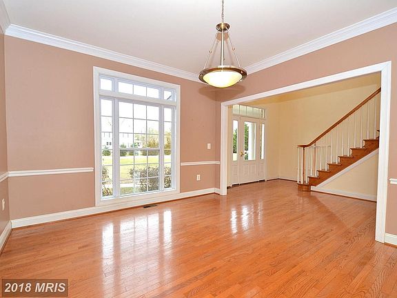 4th image of 47915 Kittamaquund Ln