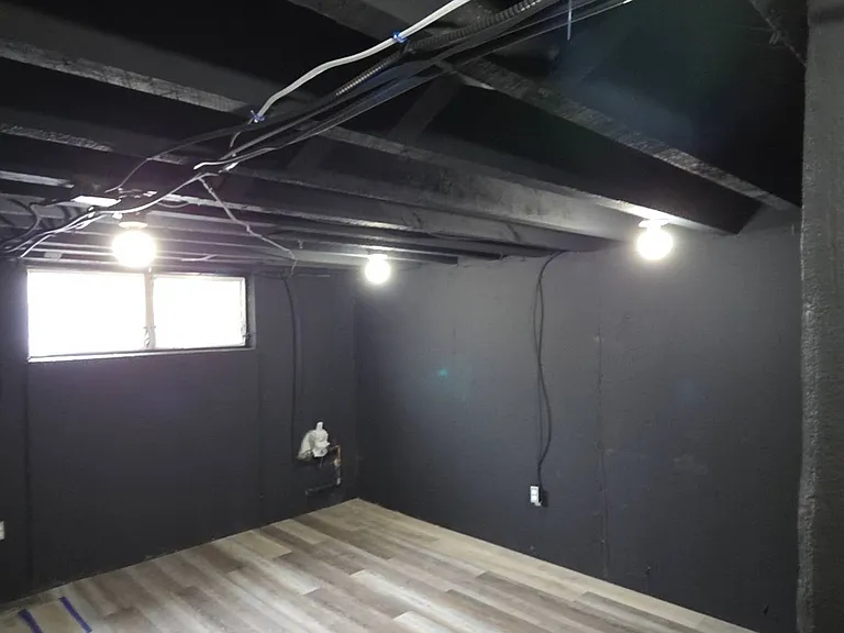 4442 Loring St — Photo 15