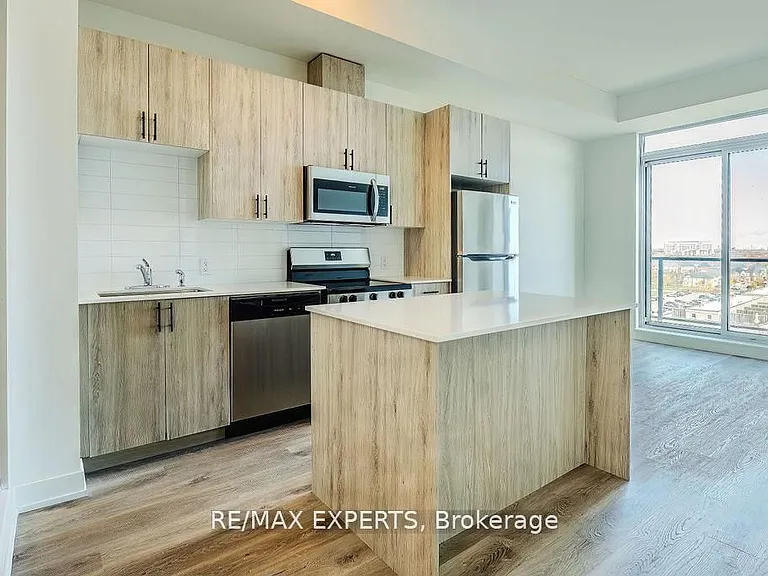2475 Old Bronte Rd #802 — Photo 1