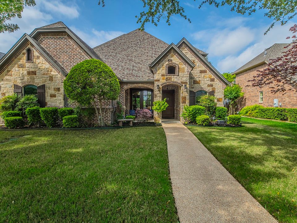 1st image of 406 Waterlane Dr