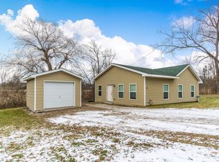 405 Steadfield St, Commerce Township, MI 48382