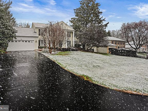 2nd image of 12737 Triple Crown Rd