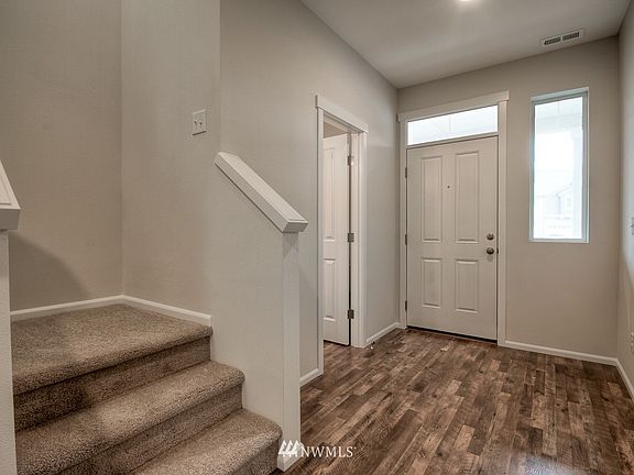 4th image of 6605 Svea Court NE #55