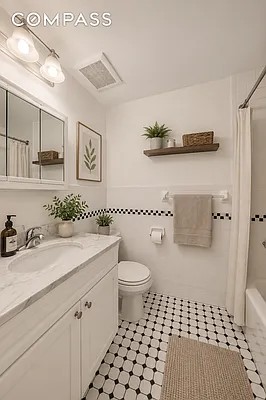 Bathroom, photo 1