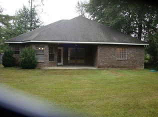 703 E Lakeshore Dr, Carriere, MS 39426