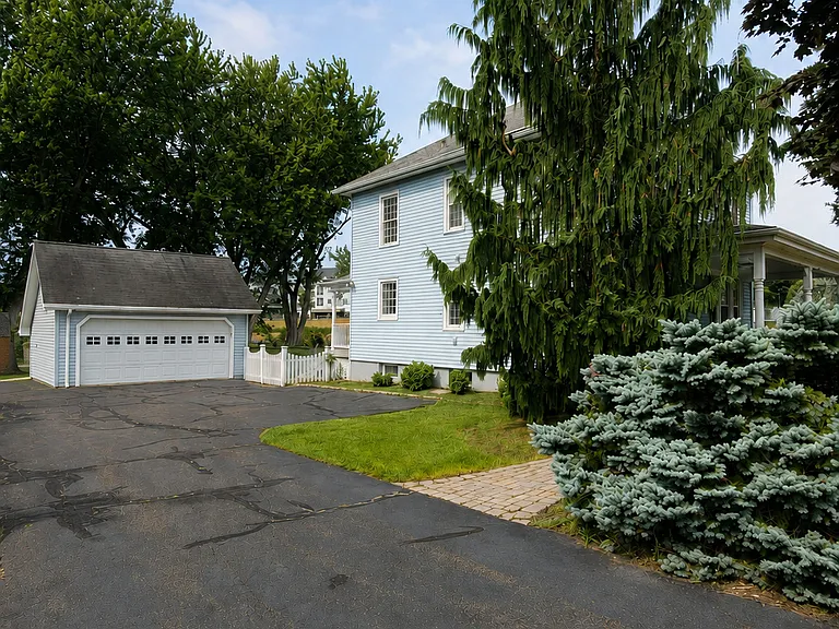 95 West St — Photo 3
