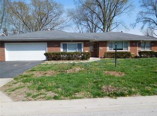 106 Mary Dr, Troy, IL 62294