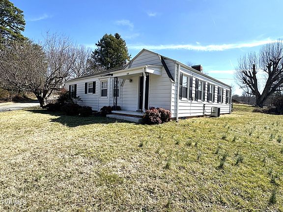 4th image of 102 Woodland Dr