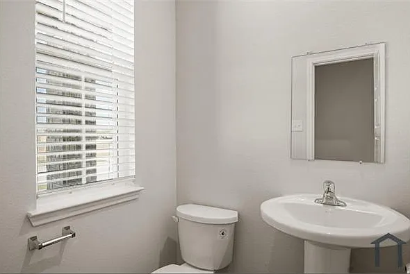 7809 White Spruce Ln — Photo 6