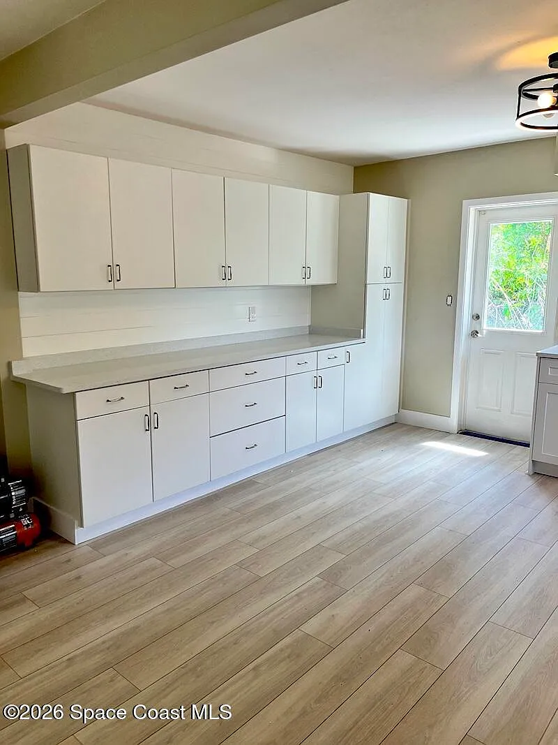 3 bed, 2.0 bath, 1438 sqft, $2,250 — Photo 4