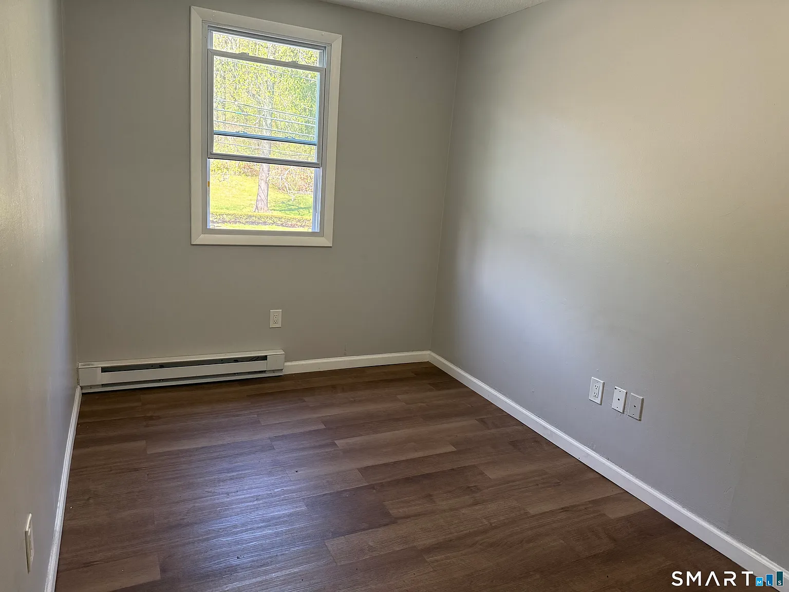 1 bed, 2.0 bath, 2400 sqft, $750 — Photo 3