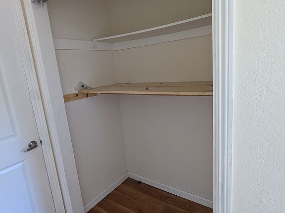 5th image of 415B Cavanaugh St #B
