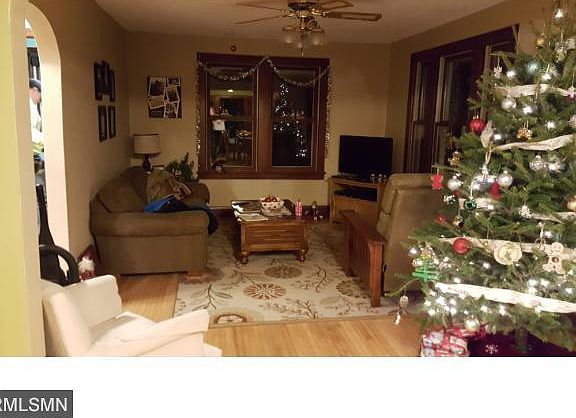 3rd image of 1064 County Road D
