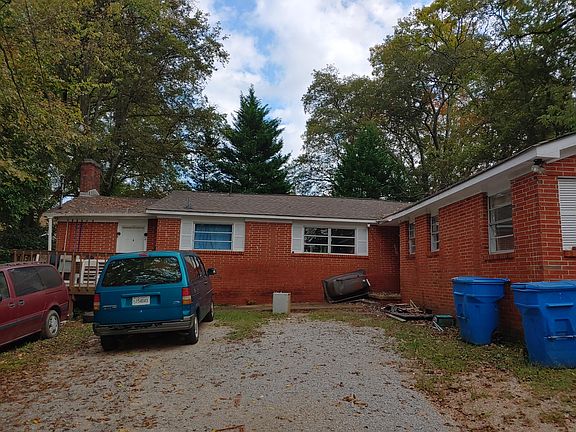 2nd image of 5 W Meadowbrook Dr #A-b