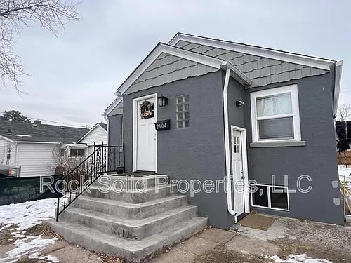 2104 E 12th St #2 Photo 1