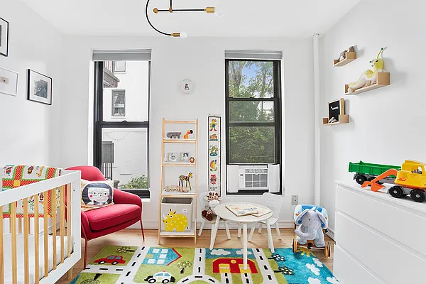 Sold by Compass | media 10
