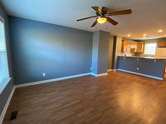 3rd image of 2150 Dean Ln #2150