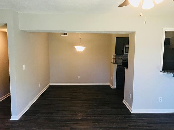 2nd image of 3620 Warwick Blvd APT 1