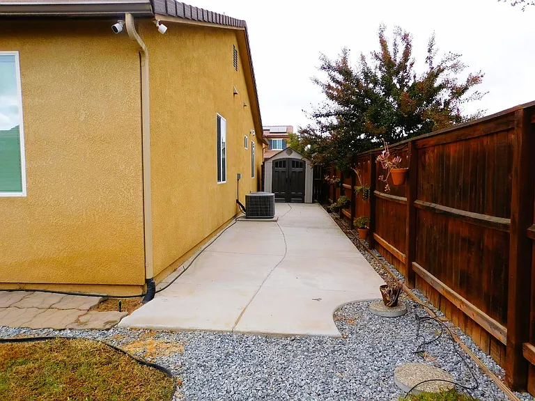 3098 Wrenwood Ave — Photo 9
