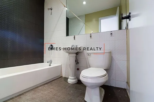 Rented by Emes Homes Realty LLC | media 40