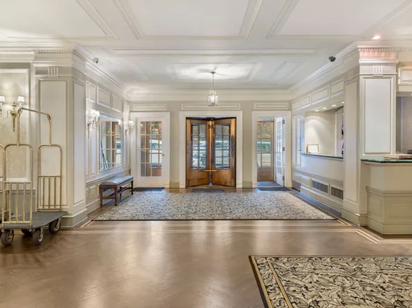 225 Central Park West image 8 of 14