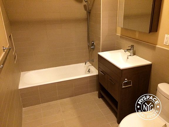 4th image of 564 Sterling Pl APT 1A
