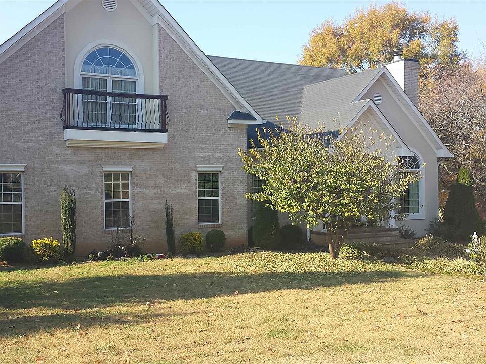 1st image of 303 Kimwood Dr