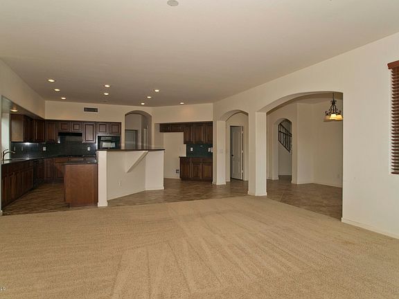 2nd image of 2035 W Morning Vista Ln