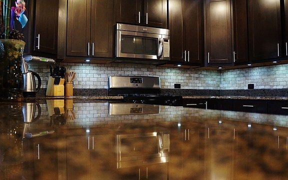 3rd image of 947 Leahy Cir