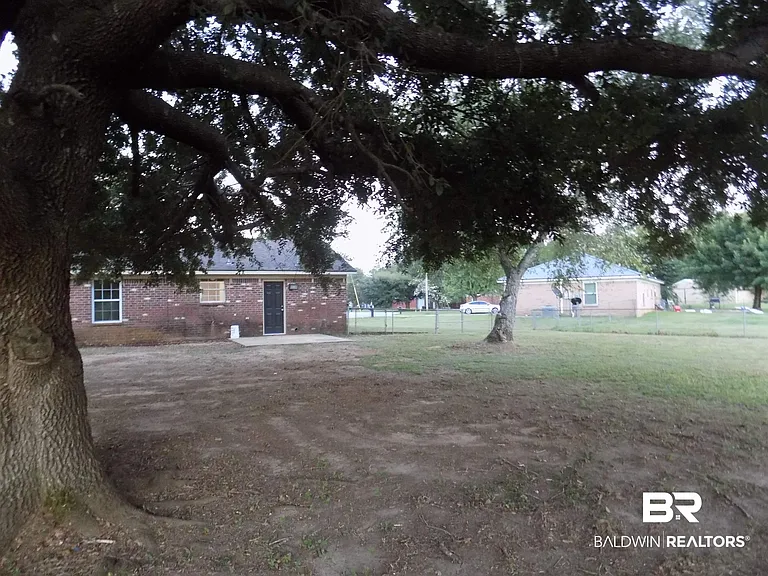 23266 Wilson Dr — Photo 14