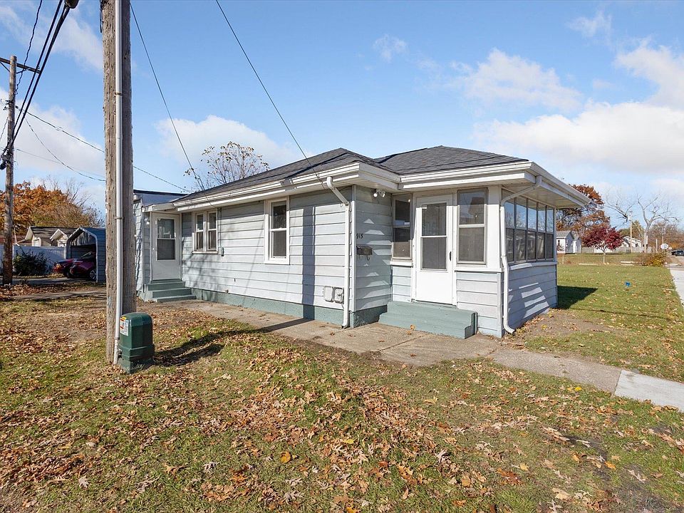 1st image of 915 Forest Ave